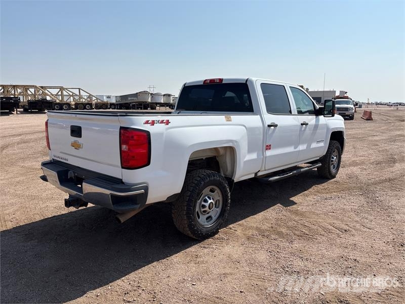 Chevrolet Silverado 2500 HD 4x4 Crew Cab Pickup Other