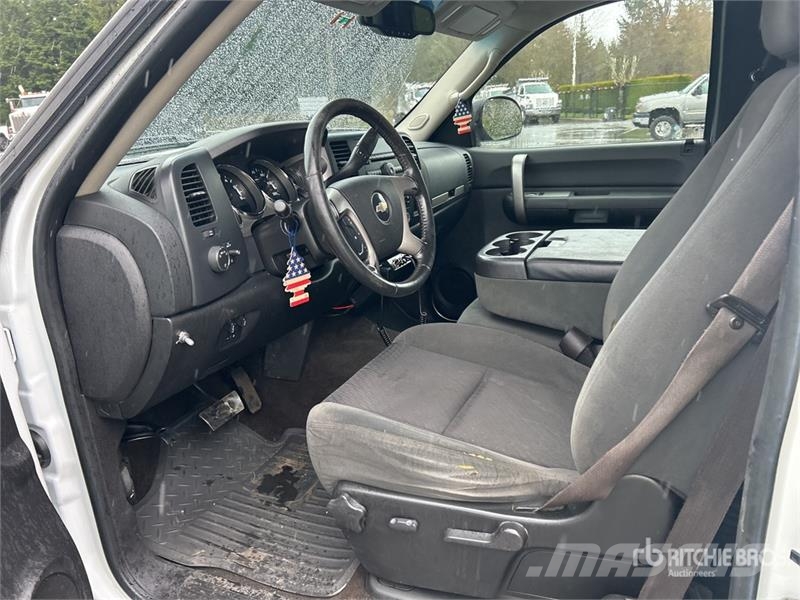 Chevrolet Silverado 2500HD 4x4 Extended Cab Pickup Ostalo