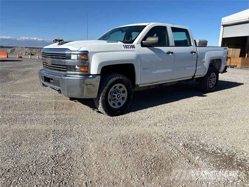 Chevrolet Silverado 2500HD 4x4 Crew Cab Pickup Other