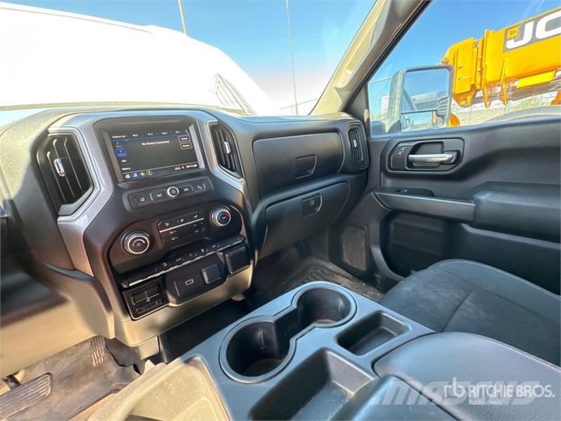 Chevrolet Silverado 2500 HD Z71 4x4 Crew Cab Pickup (Inopera Diger