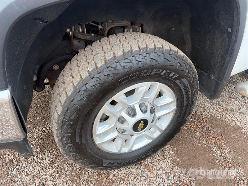 Chevrolet Silverado 2500HD 4x2 Crew Cab Pickup Andere Transporter