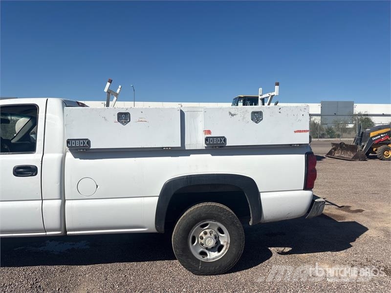 Chevrolet Silverado 2500HD 4x2 Pickup Other