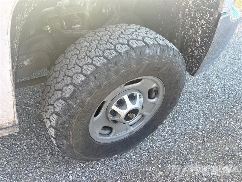 Chevrolet Silverado 2500HD 4x4 Crew Cab Utility Truck 픽업/드롭사이드