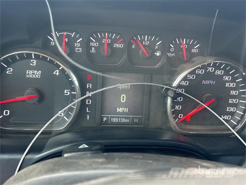 Chevrolet Silverado 2500 HD 4x2 Extended Cab Pickup Прочие фургоны