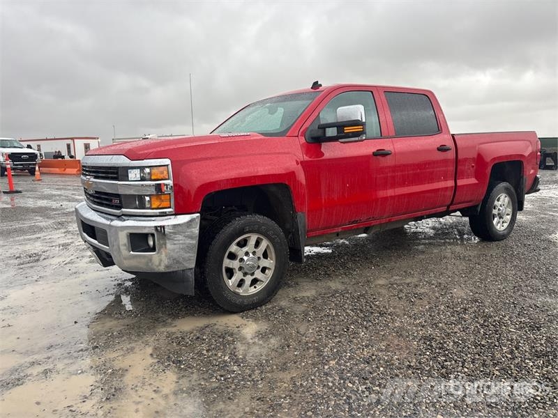 Chevrolet Silverado 2500HD 4x4 Crew Cab Pickup Drugi