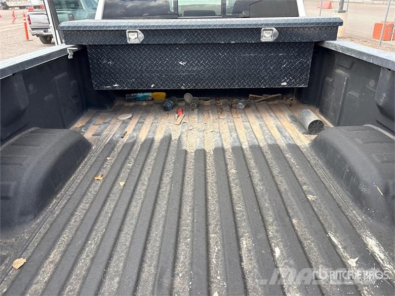 Chevrolet Silverado 2500 HD Custom 4x4 Extended Cab Pickup Drugi