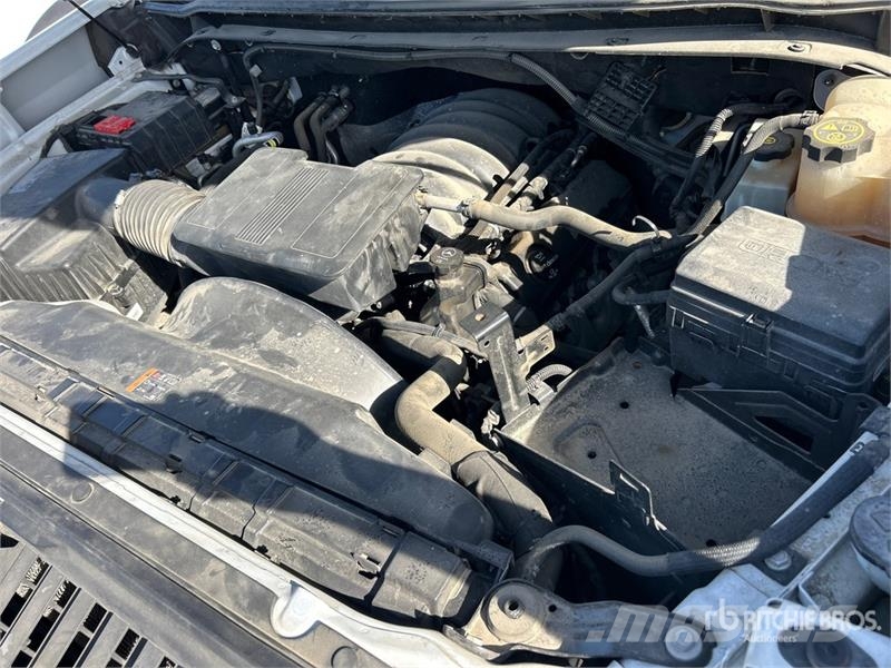 Chevrolet Silverado 2500 4x4 Extended Cab Pickup Drugi