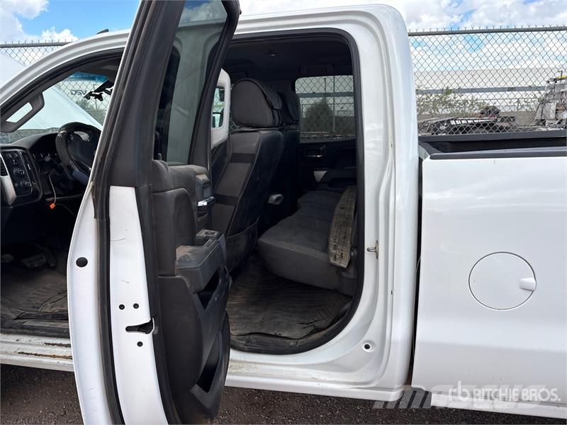 Chevrolet Silverado 2500HD LT 4x4 Extended Cab Pickup Drugi