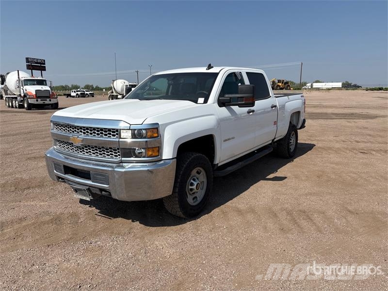 Chevrolet Silverado 2500 HD 4x4 Crew Cab Pickup Other