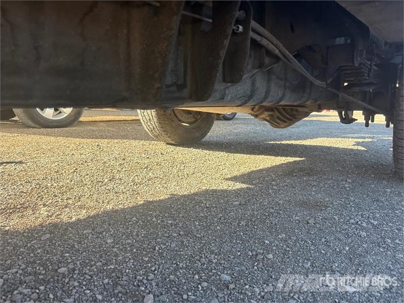 Chevrolet Silverado 2500HD 4x4 Crew Cab Utility Truck 픽업/드롭사이드