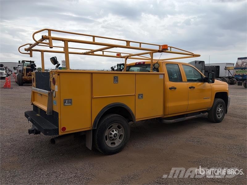 Chevrolet Silverado 2500HD 4x2 Extended Cab 4X2 Utility Truc Pick up/Dropside