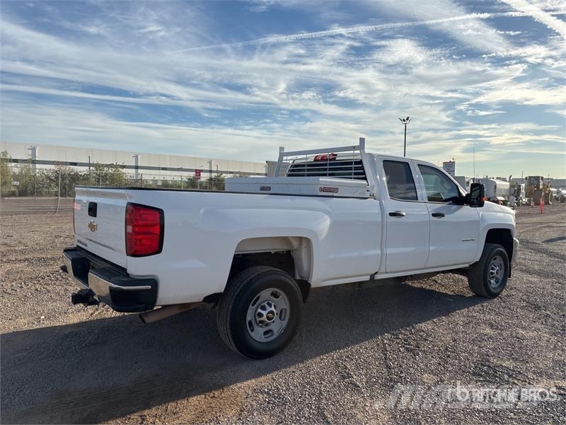 Chevrolet Silverado 2500 HD 4x2 Extended Cab Pickup Други