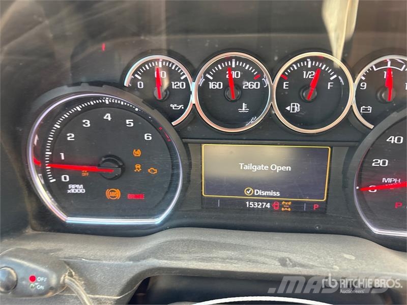 Chevrolet Silverado 2500 HD Custom 4x4 Extended Cab Pickup Drugi