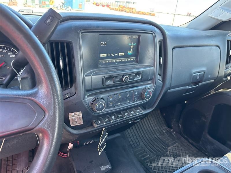 Chevrolet Silverado 2500HD 4x4 Crew Cab Pickup その他