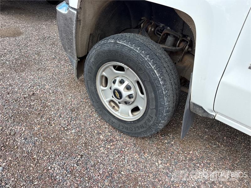 Chevrolet Silverado 2500HD Custom 4x2 Extended Cab Pickup Drugi