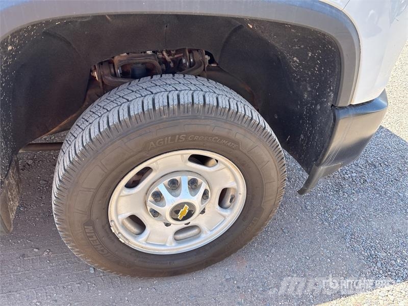 Chevrolet Silverado 2500 HD 4x2 Extended Cab Pickup Drugi