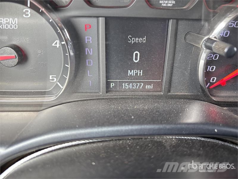 Chevrolet Silverado 2500HD Vieglais kravas automobilis/izkraušana no sāniem