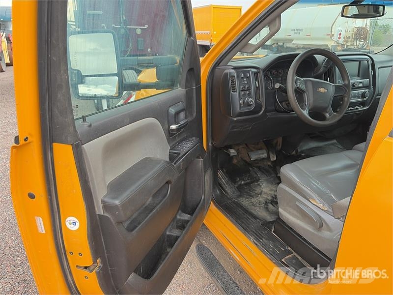 Chevrolet Silverado 2500HD 4x2 Extended Cab 4X2 Utility Truc Pick up/Dropside