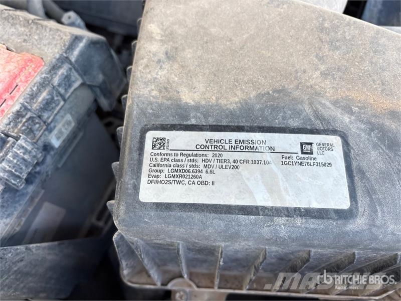 Chevrolet Silverado 2500HD Z71 4x4 Crew Cab Pickup その他