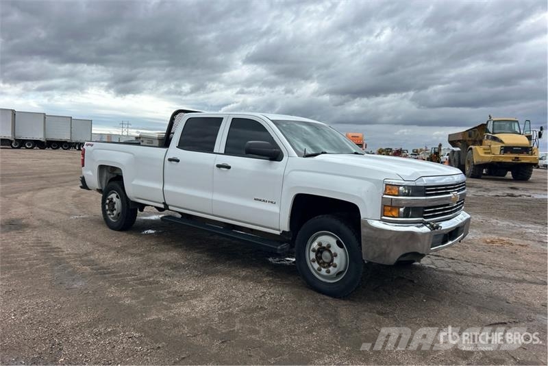 Chevrolet Silverado 2500HD 4x4 Crew Cab Pickup Andre