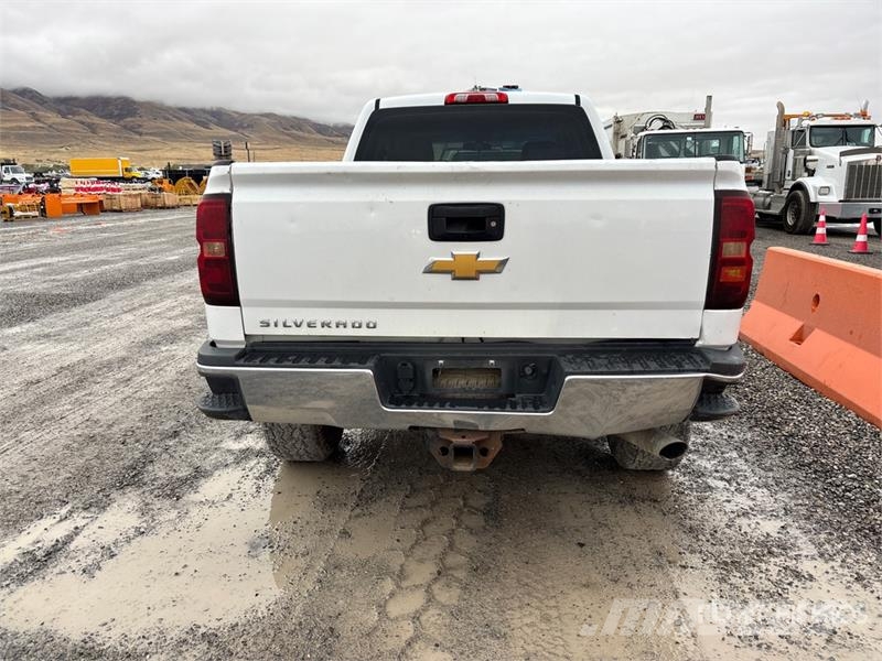 Chevrolet Silverado 2500HD 4x4 Extended Cab Pickup Drugi