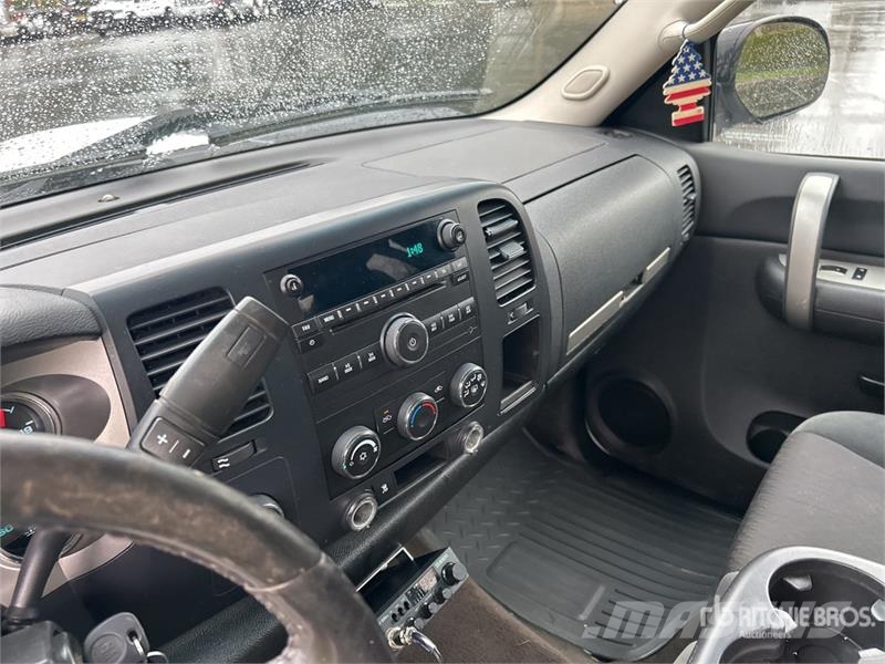 Chevrolet Silverado 2500HD 4x4 Extended Cab Pickup Ostalo