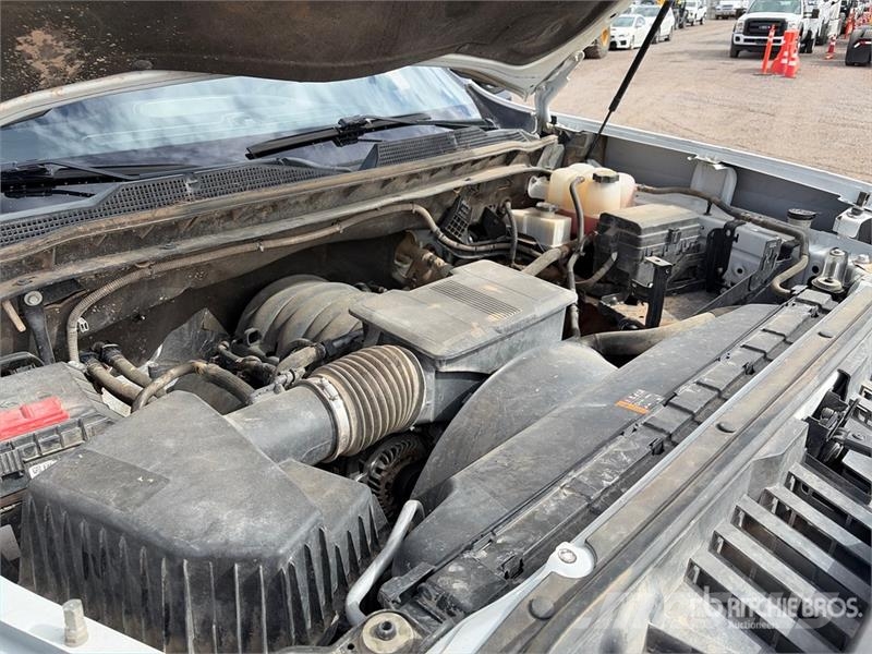 Chevrolet Silverado 2500HD 4x4 Crew Cab Pickup Otros