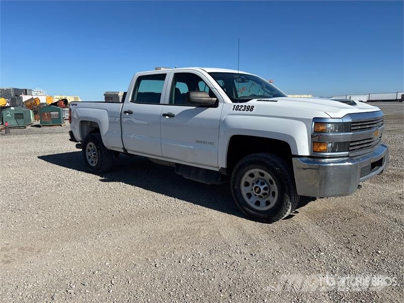 Chevrolet Silverado 2500HD 4x4 Crew Cab Pickup Other