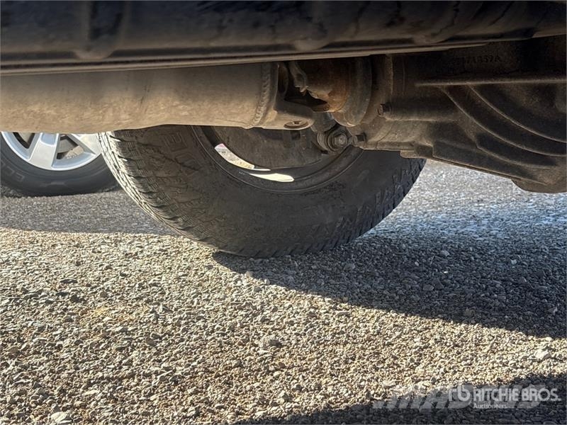 Chevrolet Silverado 2500HD 4x4 Crew Cab Utility Truck 픽업/드롭사이드