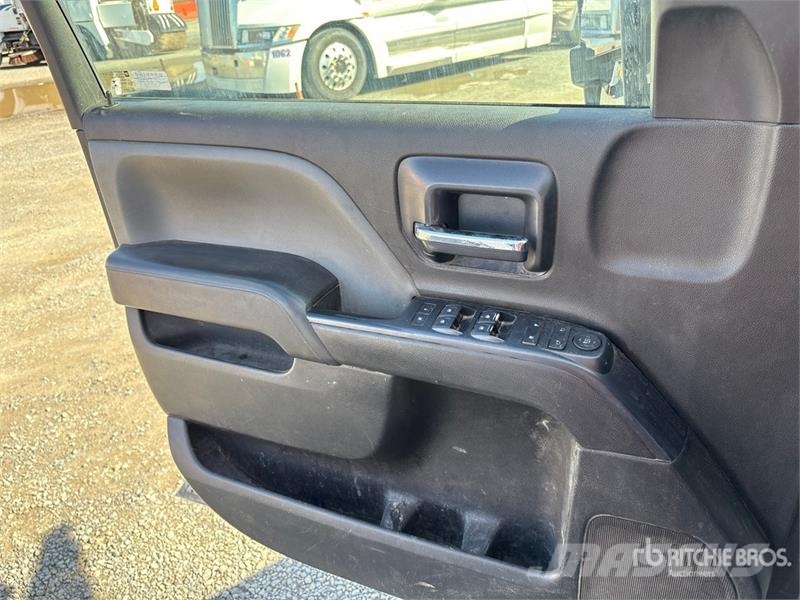 Chevrolet Silverado 2500HD 多目的／汎用車両