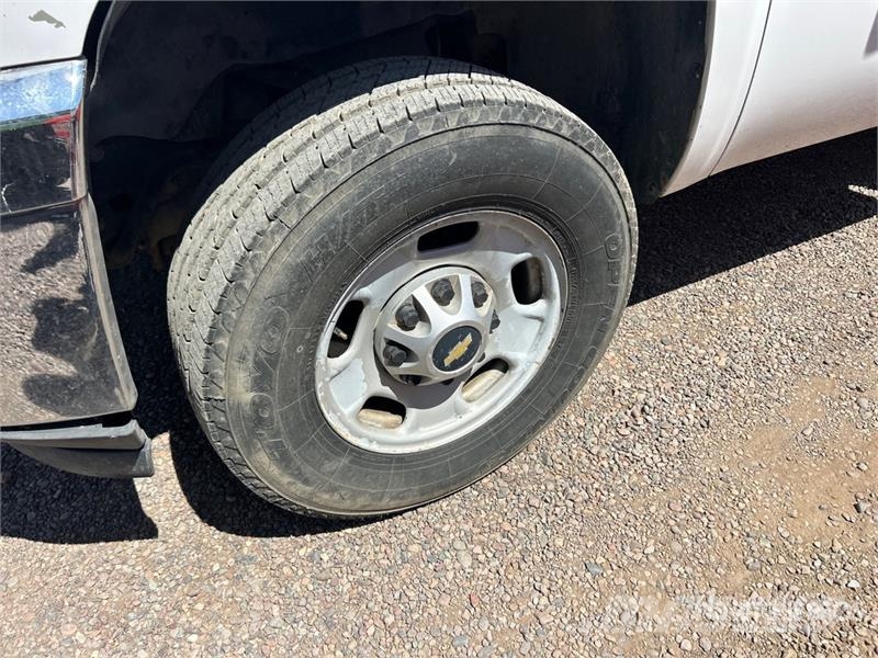 Chevrolet Silverado 2500HD 4x2 Utility Truck شاحنات خفيفة/مفصلية الجوانب