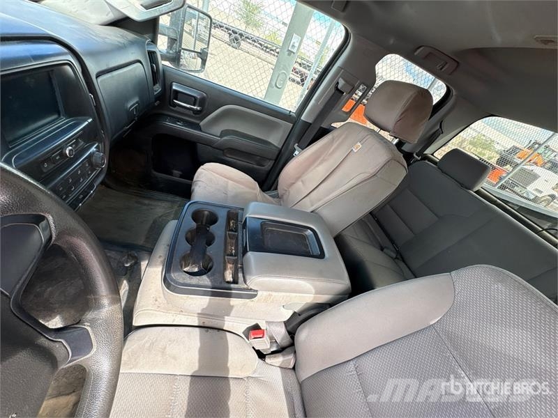 Chevrolet Silverado 2500HD Custom 4x2 Extended Cab Pickup Drugi
