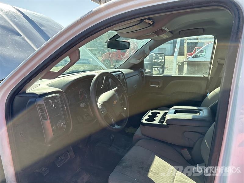 Chevrolet Silverado 2500HD 多目的／汎用車両