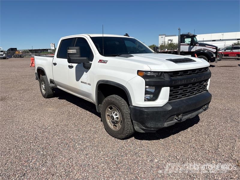 Chevrolet Silverado 2500 HD Z71 4x4 Crew Cab Pickup (Inopera Diger