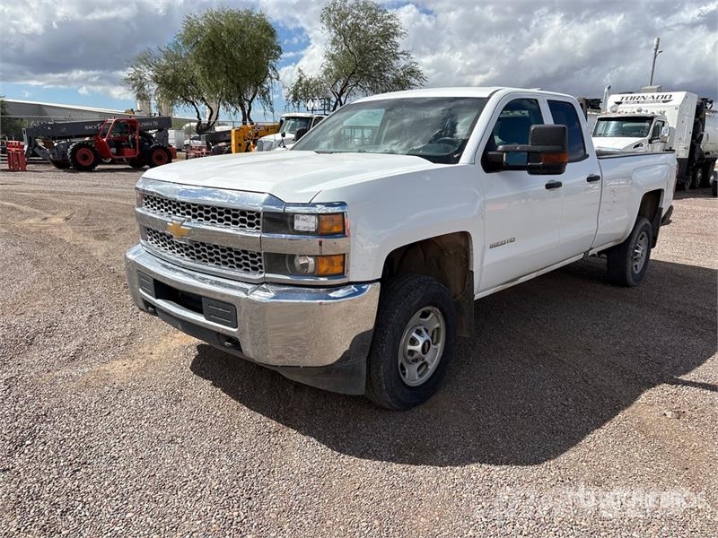 Chevrolet Silverado 2500HD Custom 4x2 Extended Cab Pickup Drugi