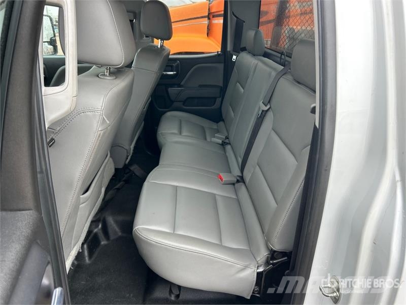Chevrolet Silverado 2500HD 4x4 Extended Cab Pickup Andre