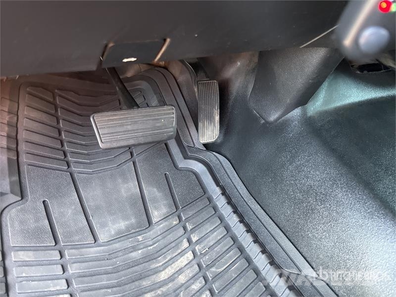 Chevrolet Silverado 2500 HD 4x2 Extended Cab Pickup Други