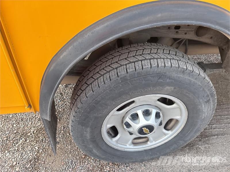 Chevrolet Silverado 2500HD Vieglais kravas automobilis/izkraušana no sāniem