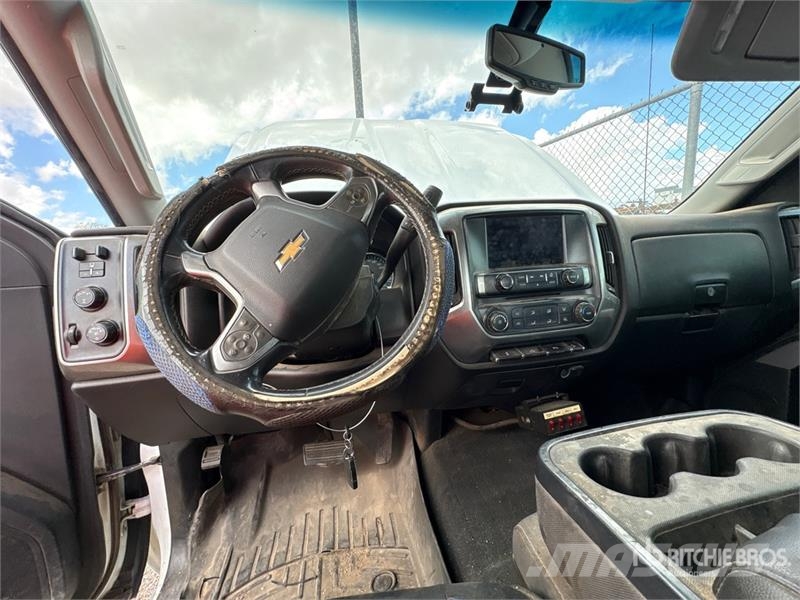 Chevrolet Silverado 2500HD LT 4x4 Extended Cab Pickup Drugi