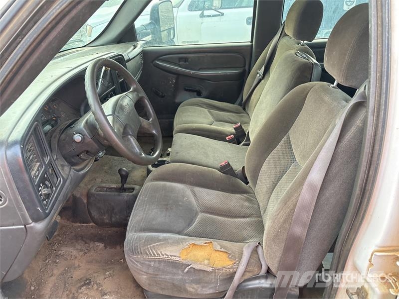 Chevrolet Silverado 2500 Kamioni sa otvorenim sandukom