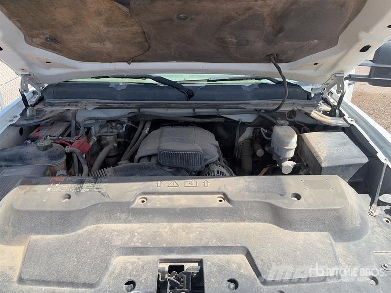 Chevrolet Silverado 2500 HD 4x2 Crew Cab Pickup Altele