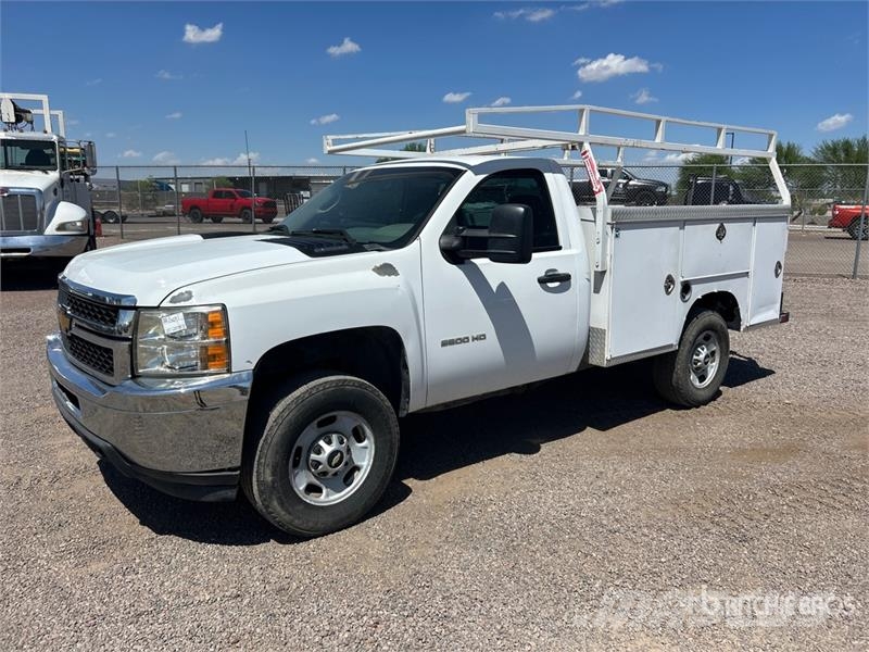 Chevrolet Silverado 2500HD 4x2 Utility Truck شاحنات خفيفة/مفصلية الجوانب