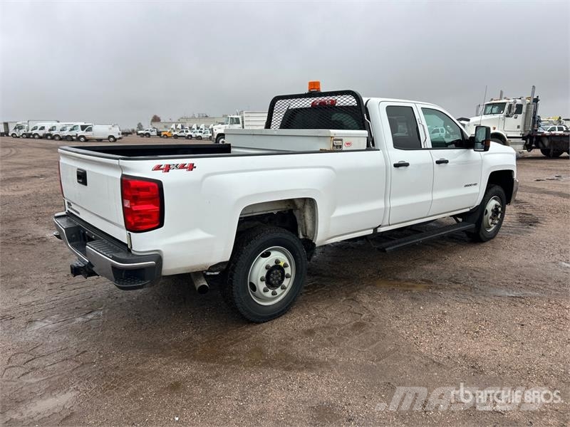 Chevrolet Silverado 2500HD 4x4 Extended Cab Pickup Andre