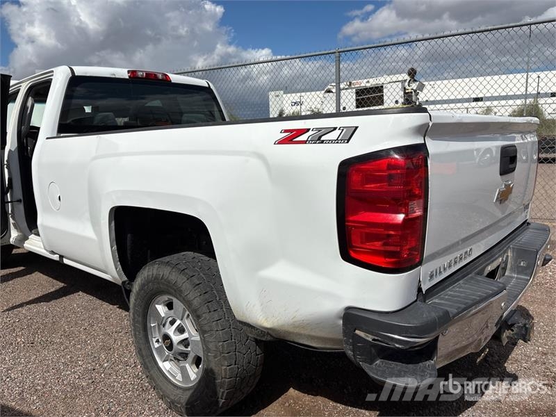 Chevrolet Silverado 2500HD LT 4x4 Extended Cab Pickup Drugi