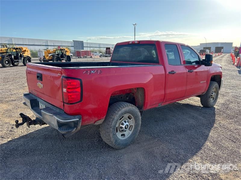 Chevrolet Silverado 2500HD Další