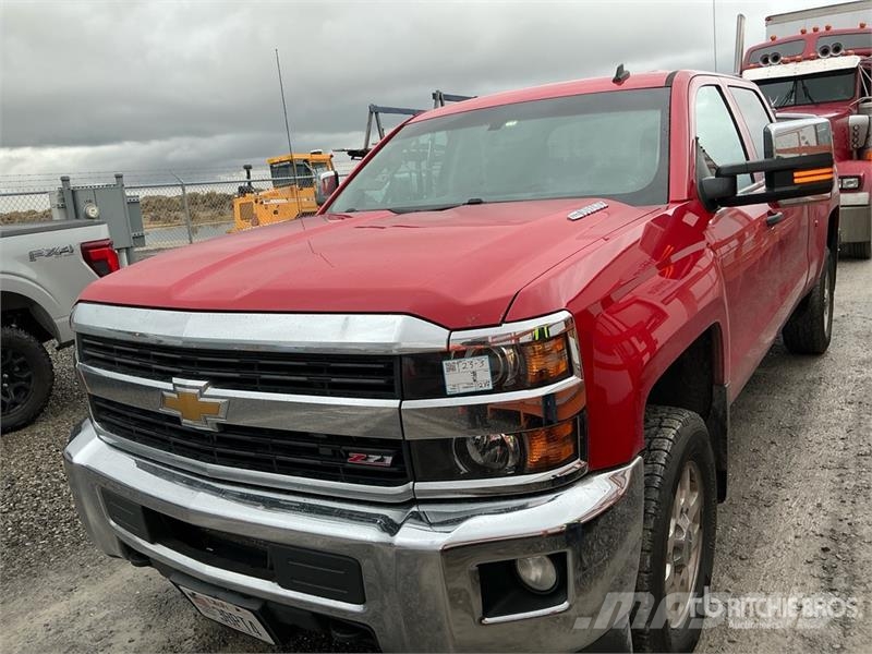 Chevrolet Silverado 2500HD 4x4 Crew Cab Pickup Drugi