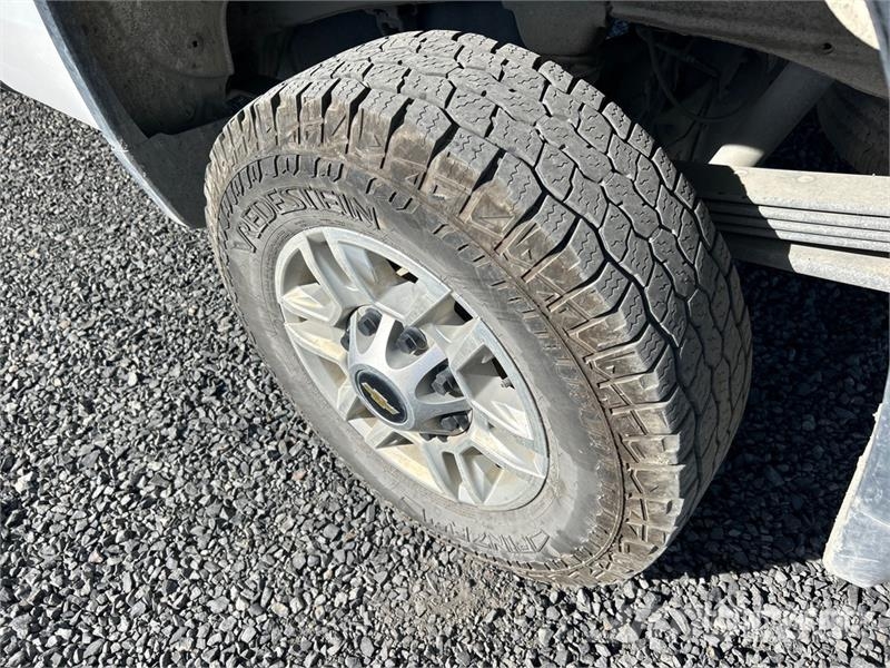 Chevrolet Silverado 2500 4x4 Extended Cab Pickup Drugi