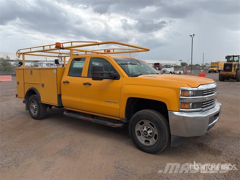 Chevrolet Silverado 2500HD 4x2 Extended Cab 4X2 Utility Truc Pick up/Dropside