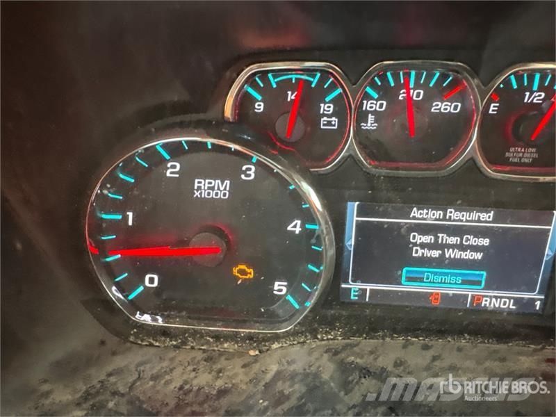 Chevrolet Silverado 2500HD Custom 4x4 Utility Truck ピックアップ／ドロップサイド