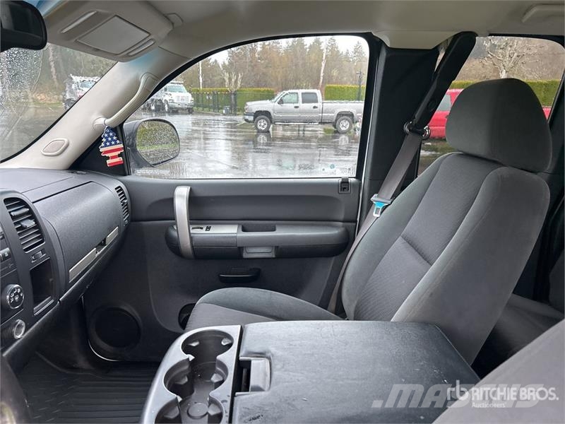 Chevrolet Silverado 2500HD 4x4 Extended Cab Pickup Ostalo